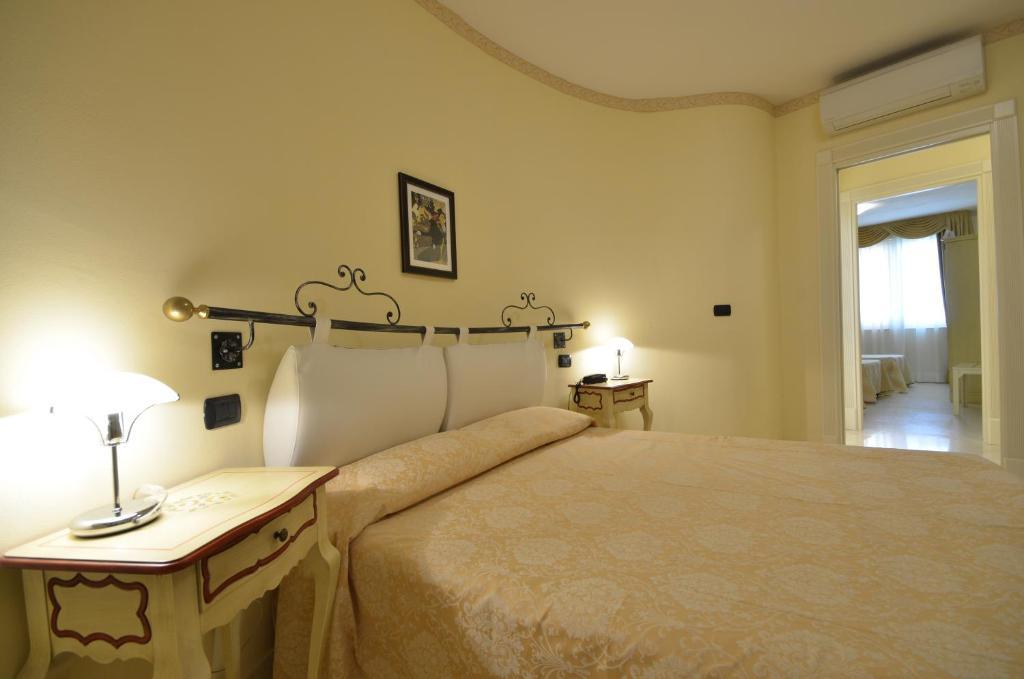 Relais Du Lac Desenzano del Garda Bilik gambar