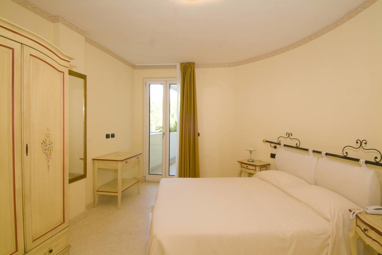 Relais Du Lac Desenzano del Garda Luaran gambar