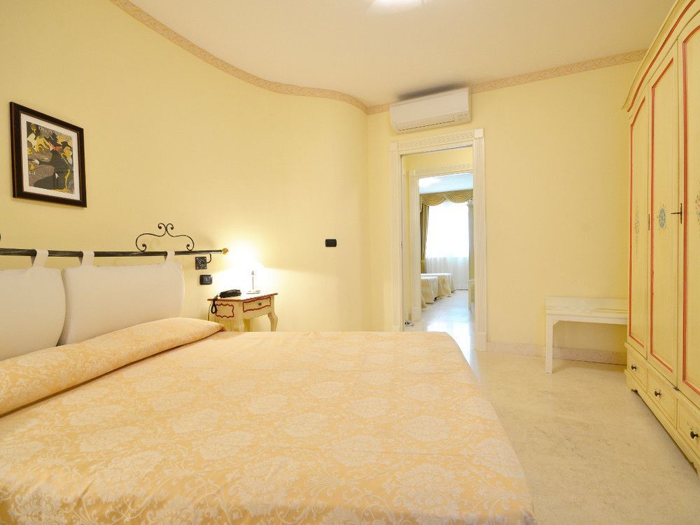 Relais Du Lac Desenzano del Garda Luaran gambar
